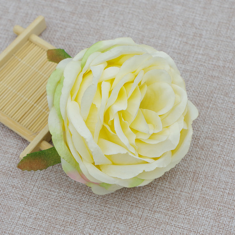 Têtes de fleurs de pivoine en liquidation pour gâteaux de bricolage, compositions florales et bouquets en gros