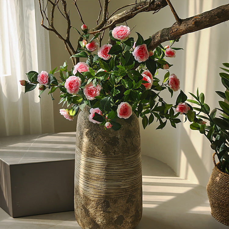 Tiges de camélia roses extra longues en vrac Arrangement floral artificiel en soie de roses de thé en gros