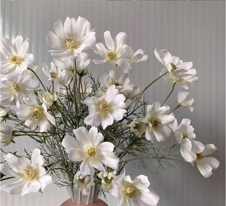 Venta al por mayor de flores artificiales de tallos Galsang de 23 "a granel