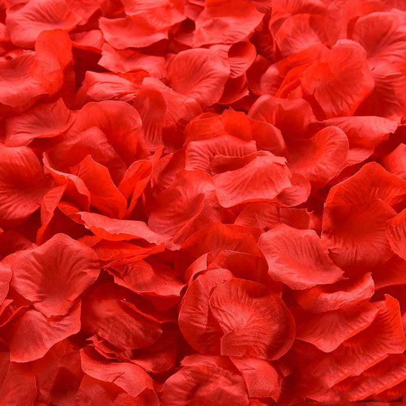 Liquidation en vrac 3000 PCS pétales de rose en soie artificielle pour les événements de mariage de nuit romantique fête en gros 