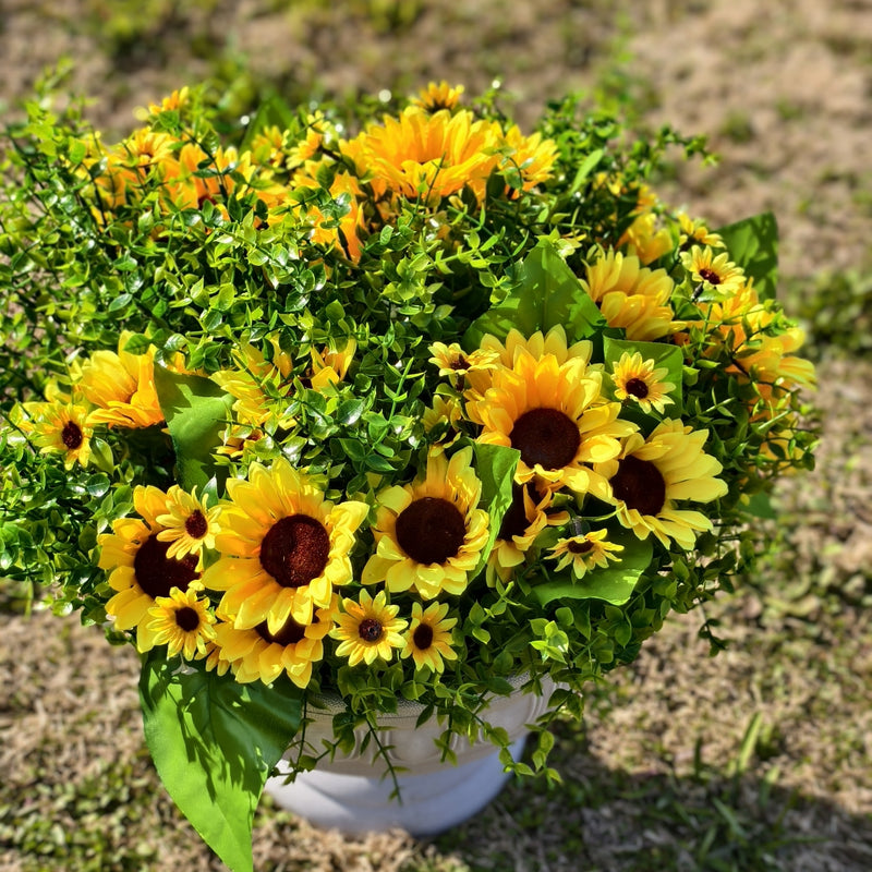 Bulk 20 Bundles Sunflowers Bush Flowers with Greenery Plants for Outdoors Wholesale
