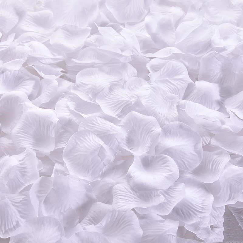 Liquidation en vrac 3000 PCS pétales de rose en soie artificielle pour les événements de mariage de nuit romantique fête en gros 