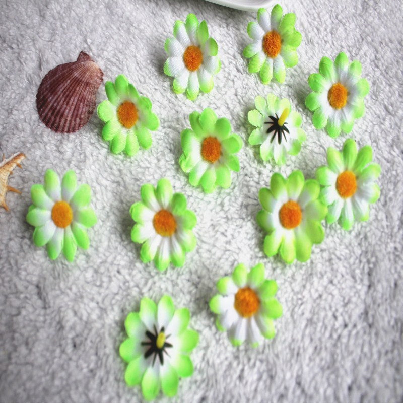 Lot de 20 têtes de fleurs de marguerite en soie pour fête de mariage et bricolage 
