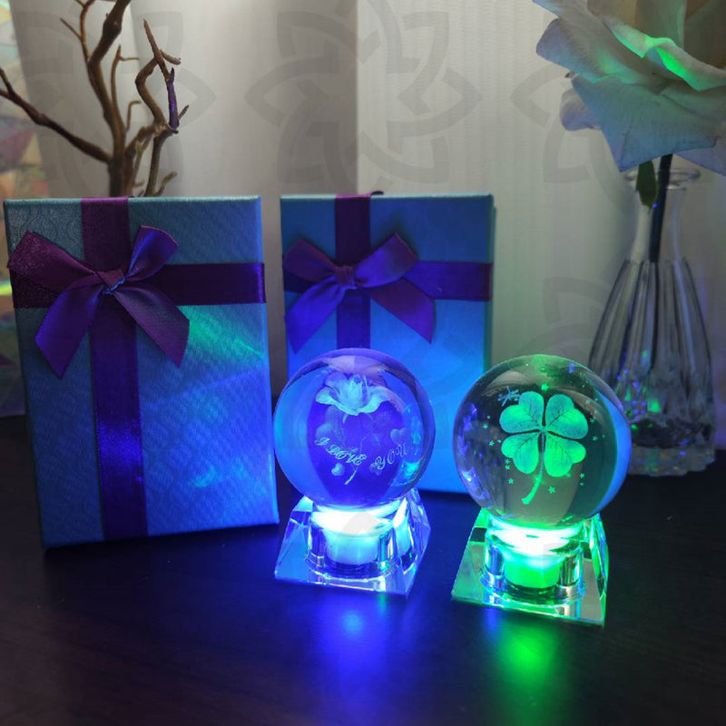 Veilleuse 3D en cristal rose en vrac Veilleuse trèfle avec base Cadeaux de fête des mères pour elle Vente en gros