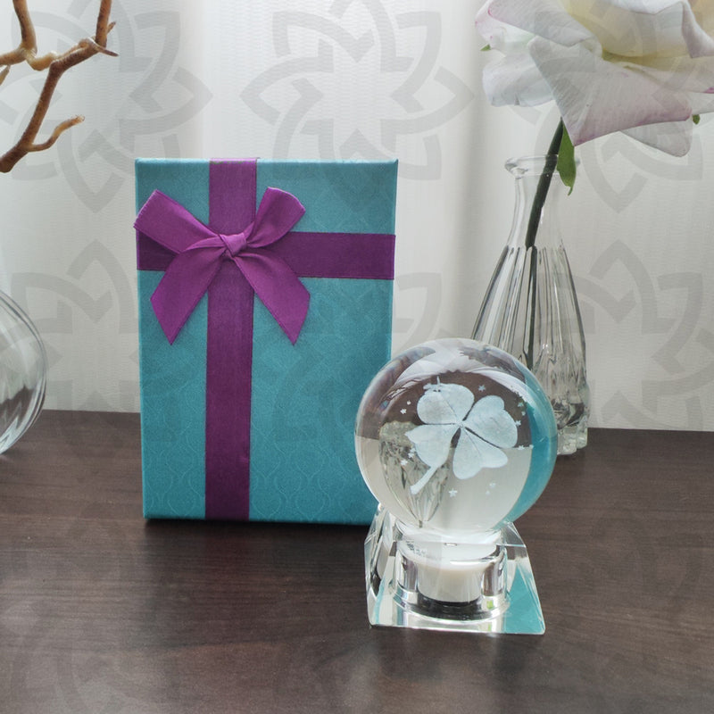Veilleuse 3D en cristal rose en vrac Veilleuse trèfle avec base Cadeaux de fête des mères pour elle Vente en gros