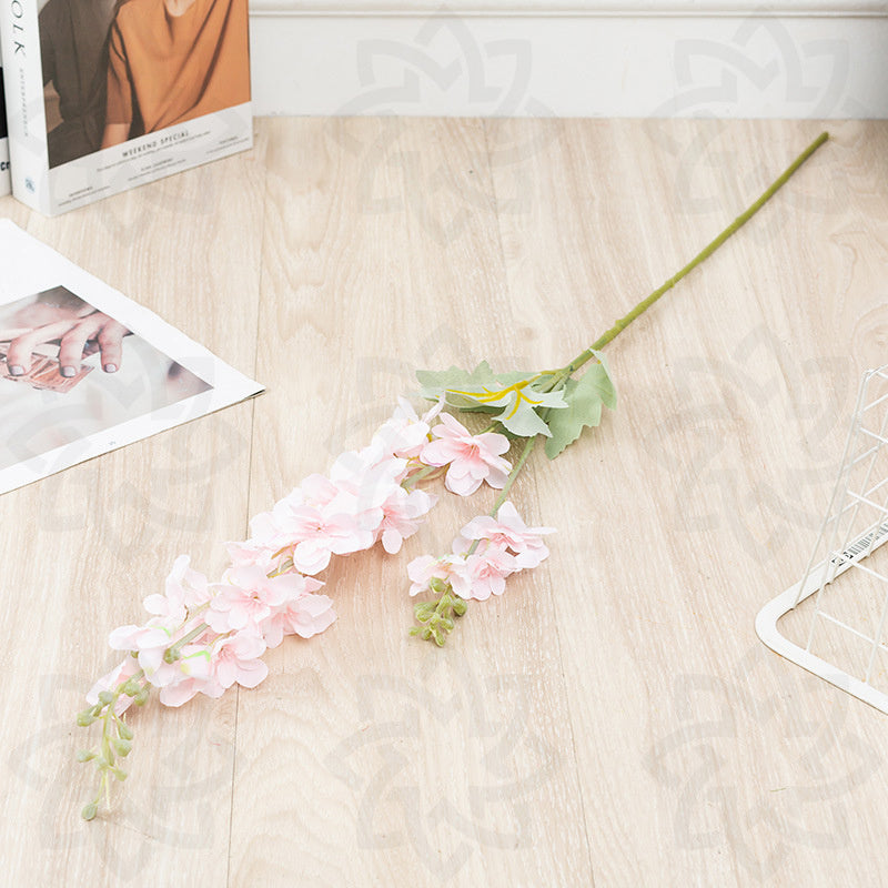 Tiges de delphinium artificielles en vrac de 33 pouces, fleur en soie de pied d'alouette en gros 