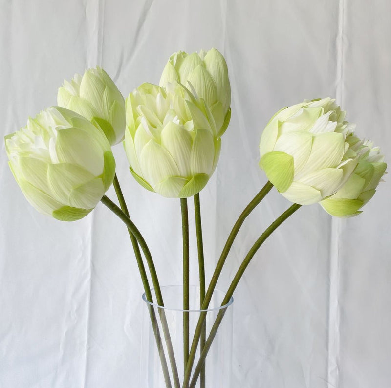 Tige de lys en bourgeon de lotus de 28 pouces en vrac Fleur artificielle en soie Vente en gros 