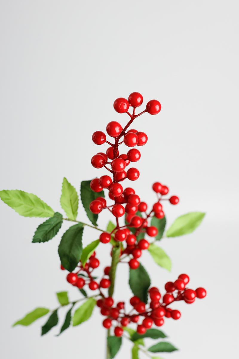 AM Basics Artificial Berries Stem with Leaves 25 Inch