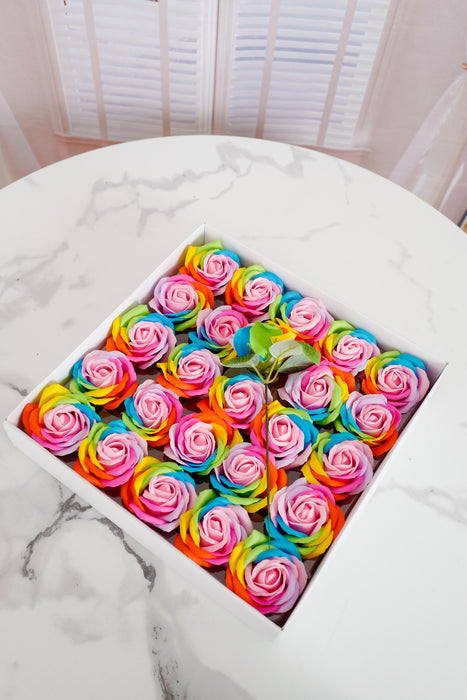 Bulk 25 piezas 2.7 "Cabezas de jabón Rainbow Rose con tallos desmontables al por mayor
