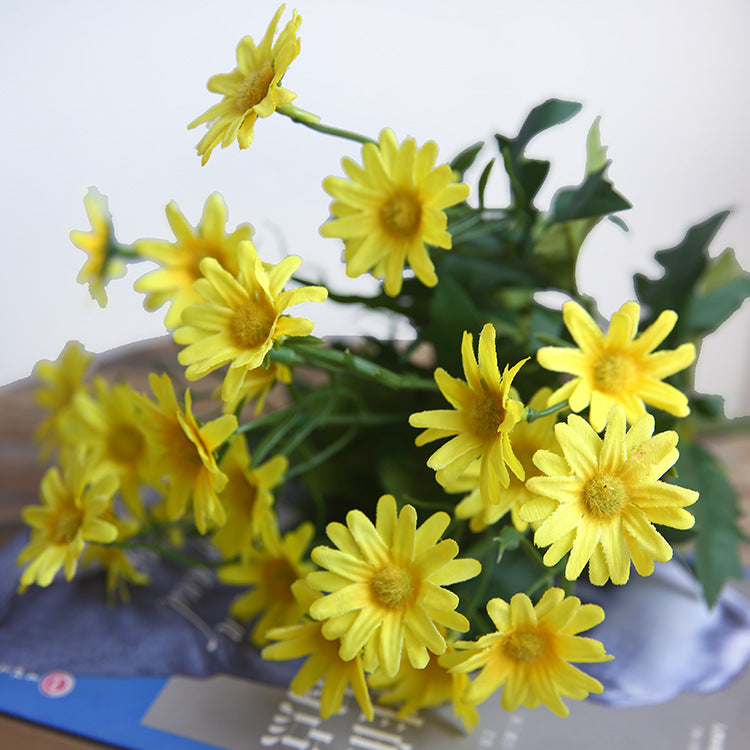 Bulk Artificial Flowers Wildflowers Daisy Bush Bouquet Spring Flowers Wholesale