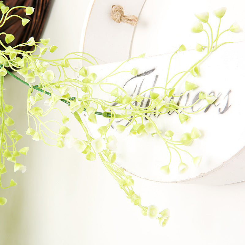 Sauce de bola de oro artificial que cuelga la decoración casera de la vid de la flor del Faux 