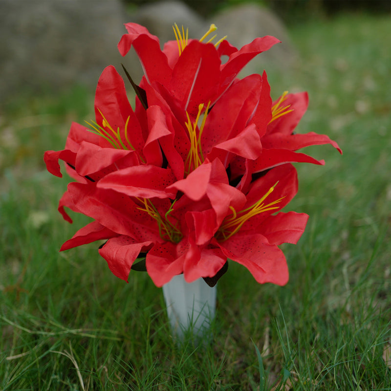 Fleurs de cimetière en vrac Lys tigrés dans un vase Fleurs artificielles pour tombes en gros 