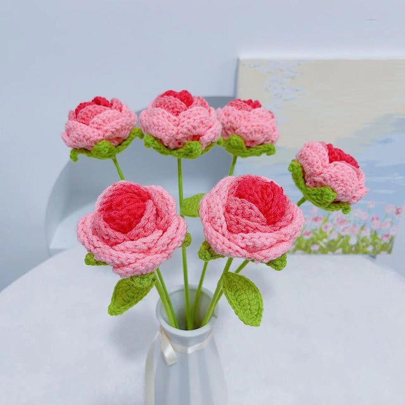 Tige de rose artificielle en vrac Cadeaux faits à la main au crochet et au tricot en gros 