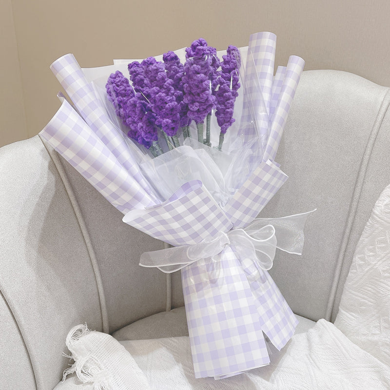 Cadeaux faits à la main en vrac Bouquet de mariage artificiel tricoté à la lavande au crochet en gros 