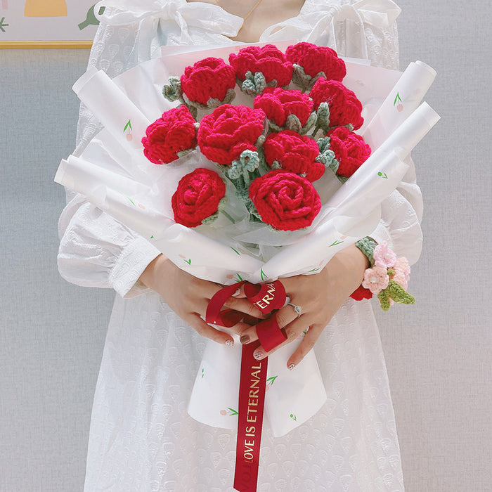 Flores de lana tejidas artificiales hechas a mano Regalos de ramo de rosas rojas 