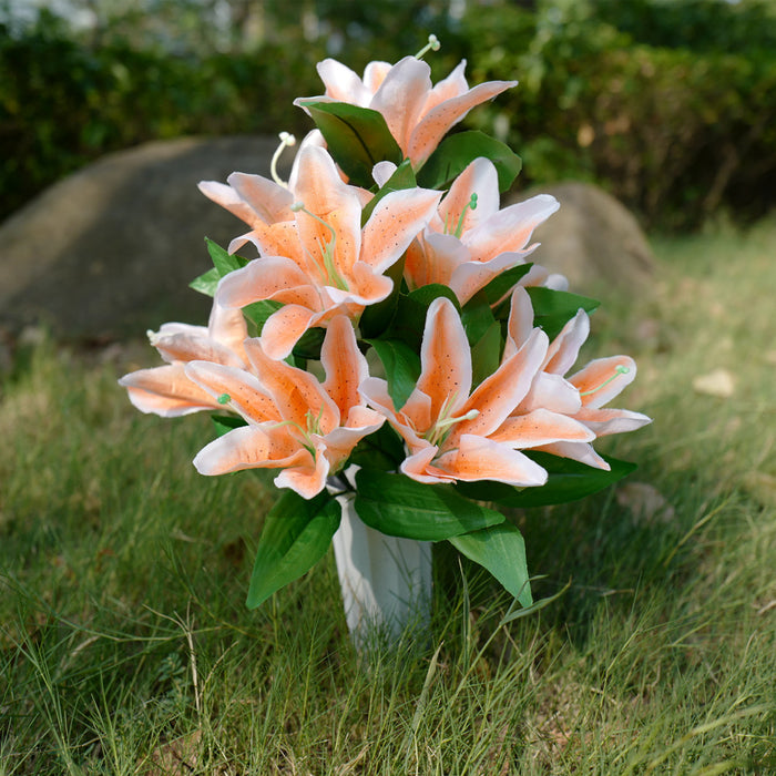 Flores de cementerio Lirios de tigre en florero Flores artificiales para tumbas 
