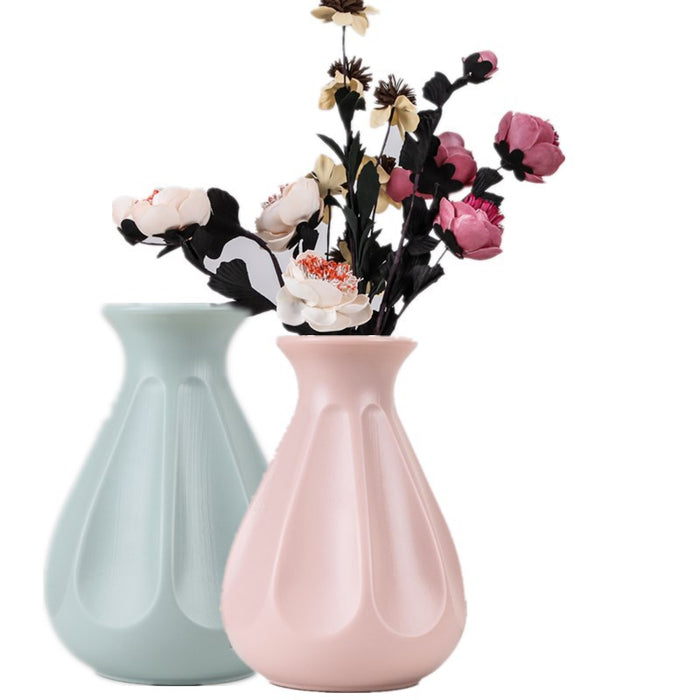 Plastic Vases Simple Style 8 Inch