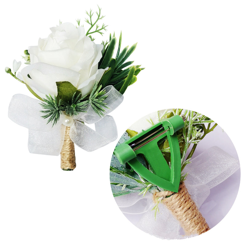 Boutonniere de rosa blanca con cuentas blancas hecho a mano