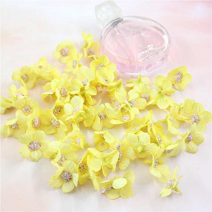 Bulk 100Pcs Daisy Artificial Chrysanthemum Flowers Heads for Wedding Decoration Home Decoration Wholesale